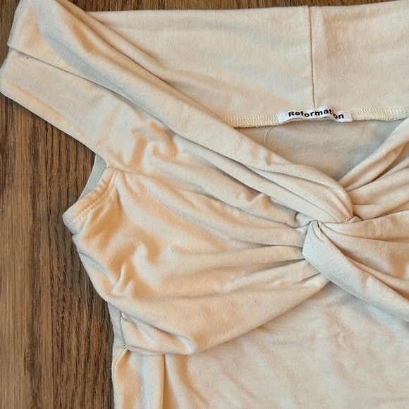 Reformation Cropped Twist Front Top Cream XS - Picture 3 of 7